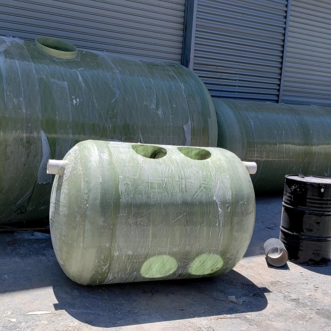 青海省西宁市玻璃钢化粪池