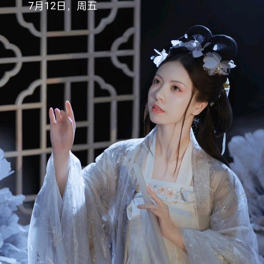 芳芳姐