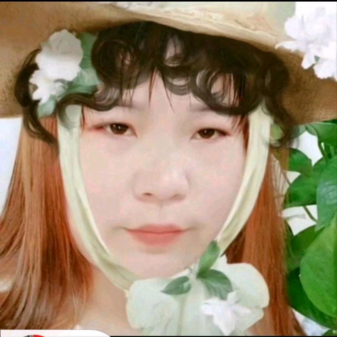 坚强的小芳。