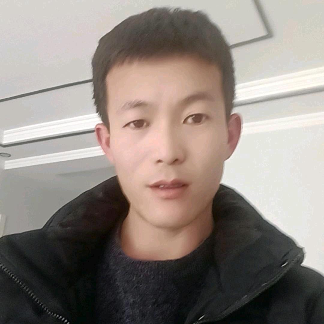围场城子荣志强挖机租赁部(培训学徒)