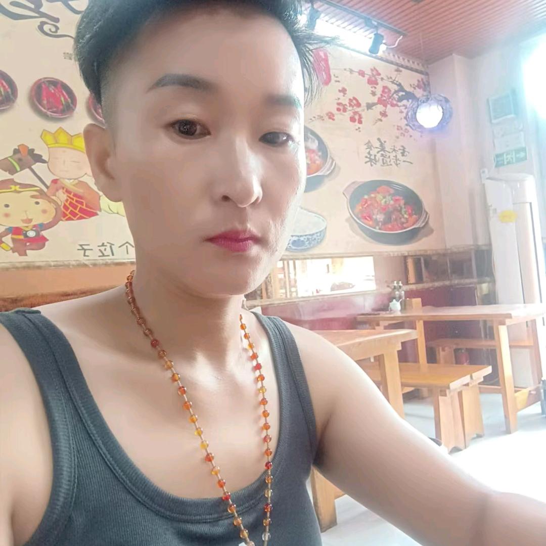 白家小姐姐🐇🍓（己瘦48斤）💋