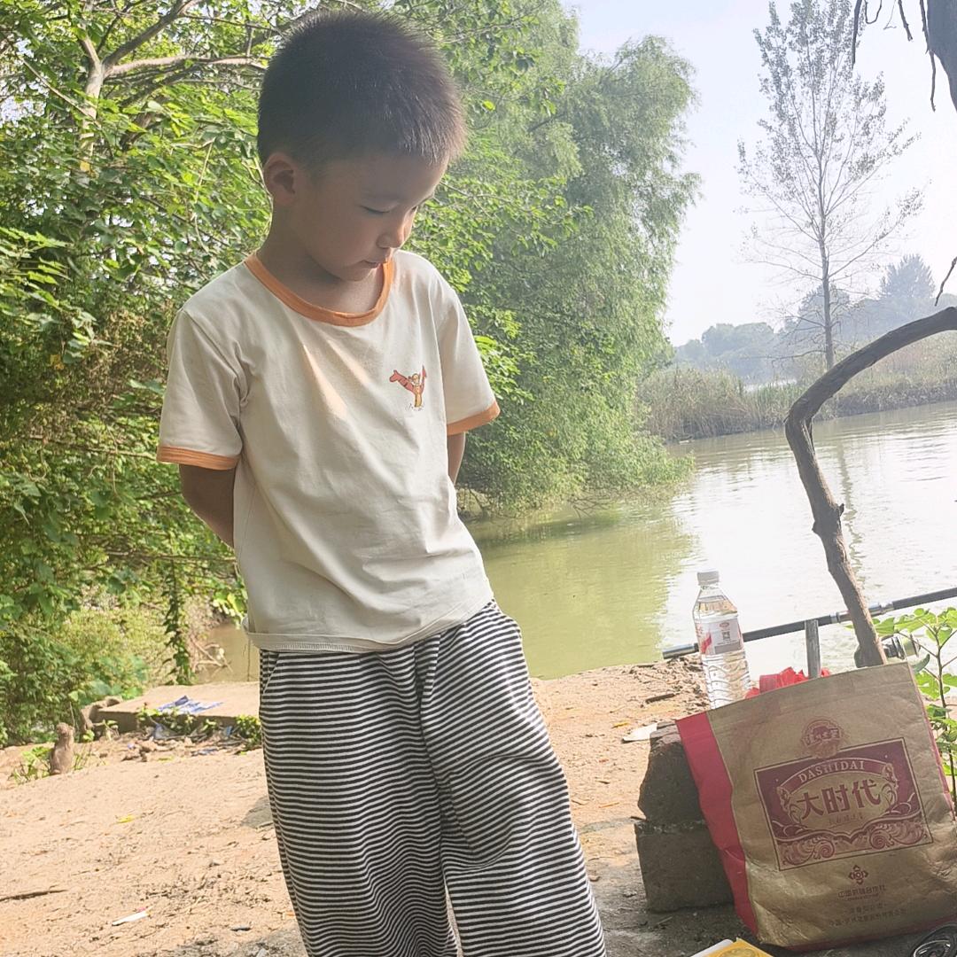 我是一个小男孩