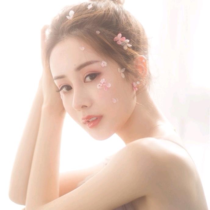 雪雪的小泡芙