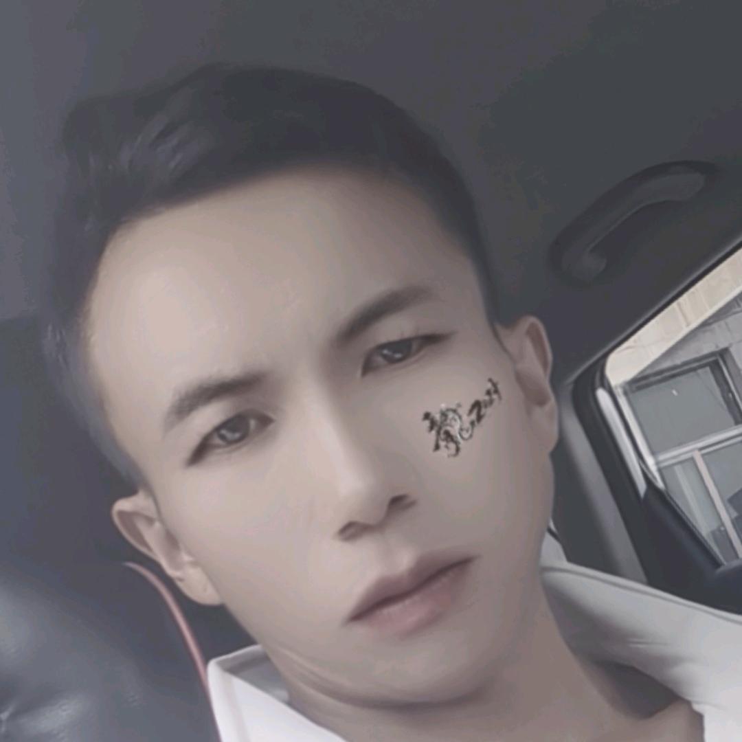 ✾͡ৢ小佬莻🔥