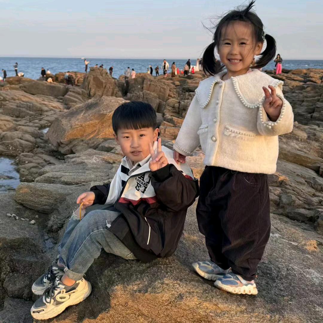 🎧 朝九晚五 . ʰᵃᵖᵖʸ 要双休.