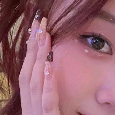 美甲设计师菲姐