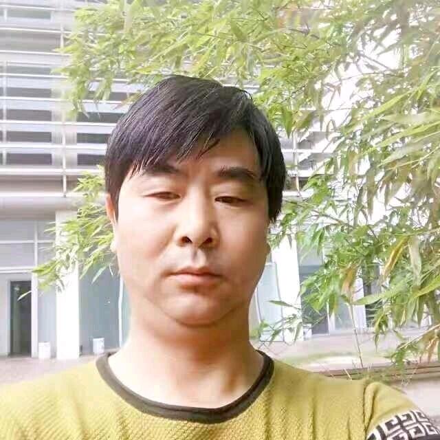 ╭( ′• o •′ )╭☞就是这个人！