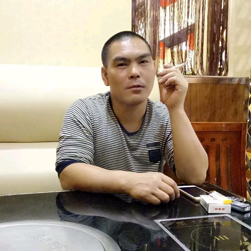 秋哥