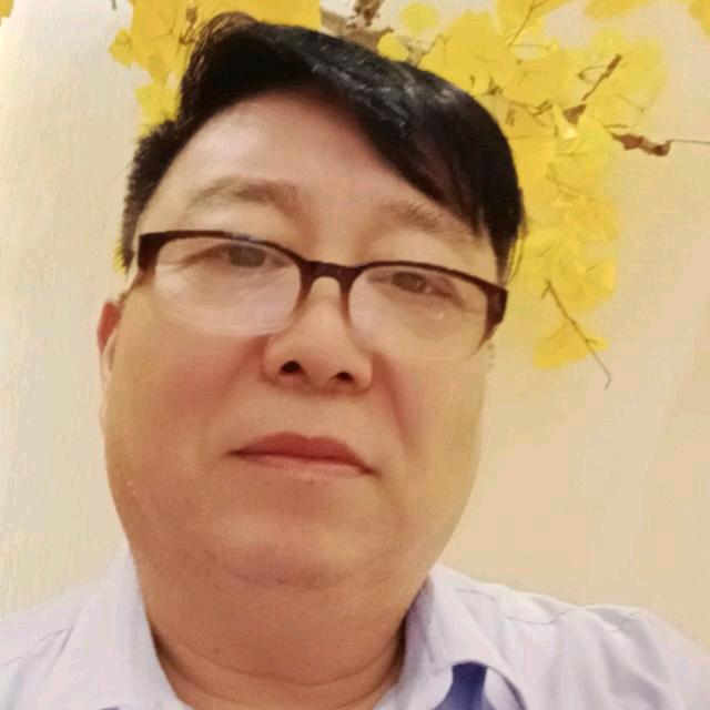 老帅哥，春华秋实！