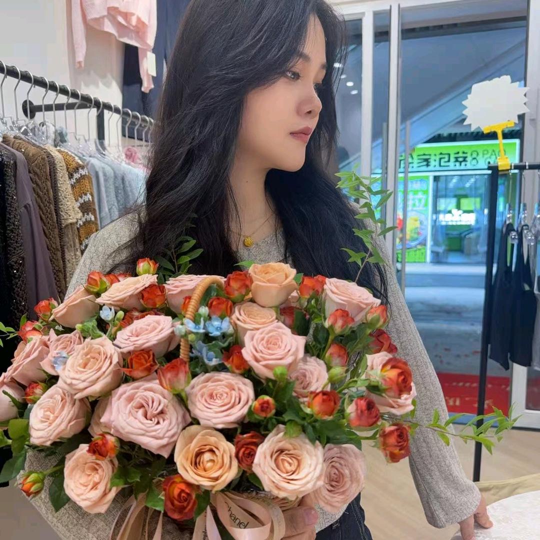李子。