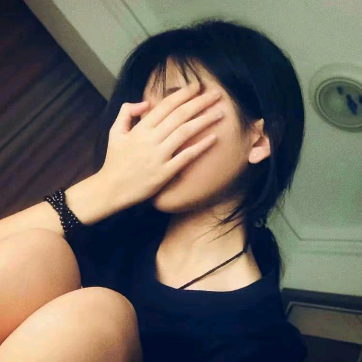 七七