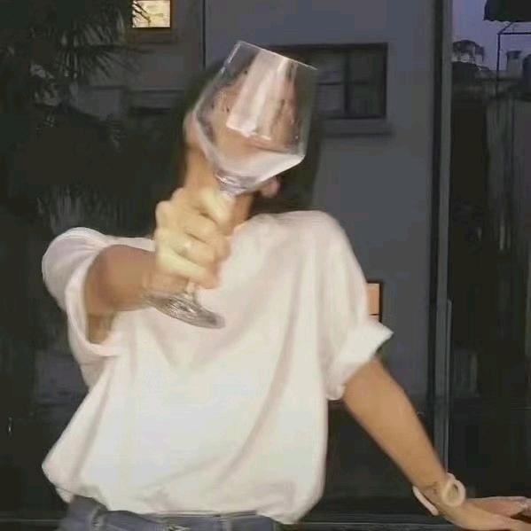 无聊的白色橙子