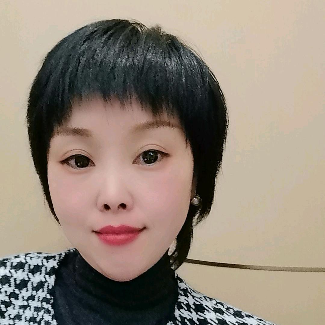 宁波轻纺城辅四区124号精品女装批发零售