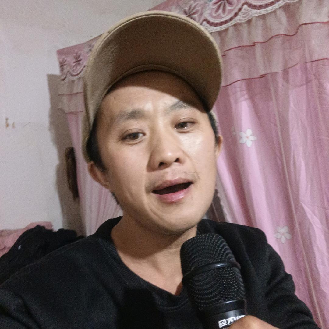 农村小王爱唱歌