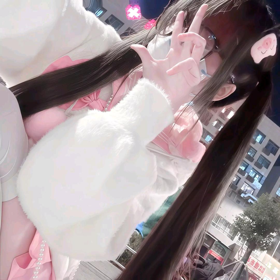 ᶻz ₍^_   ̫ _^₎