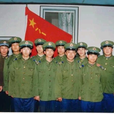 骑着乌龟追吉普