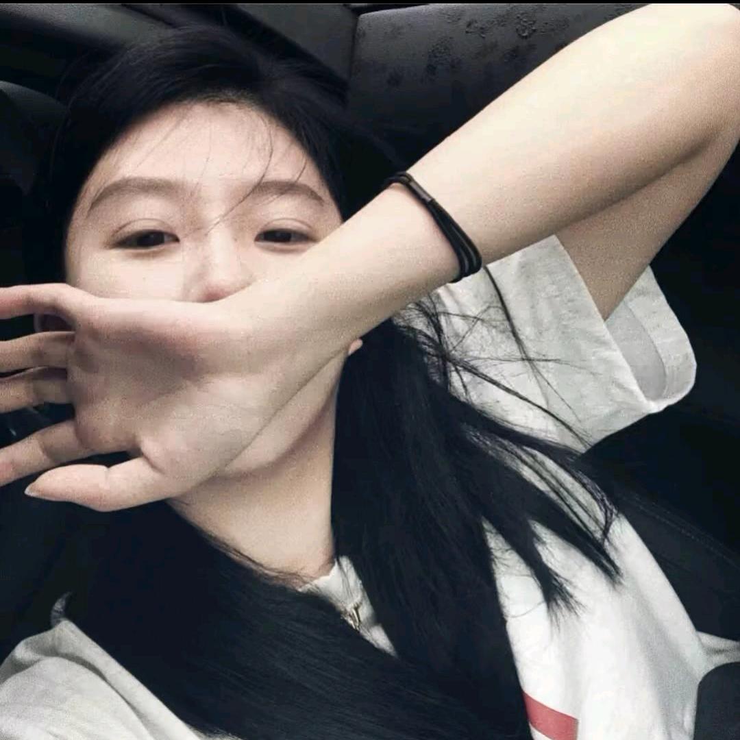 𝐋･᷄  ･᷅️