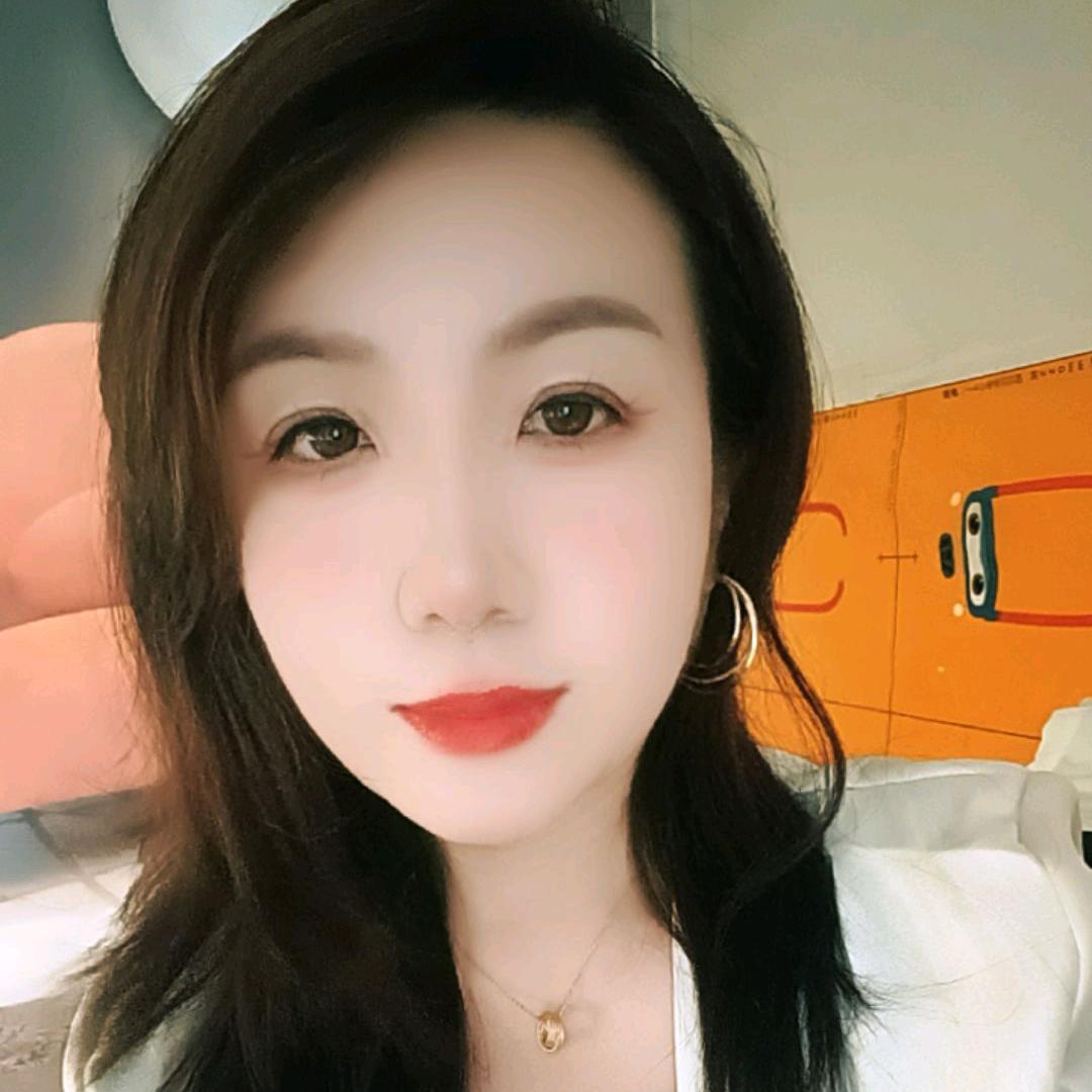 小玥（单亲妈妈)
