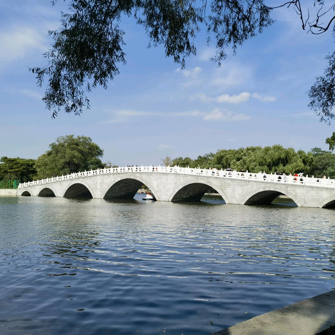 小卓爱旅行