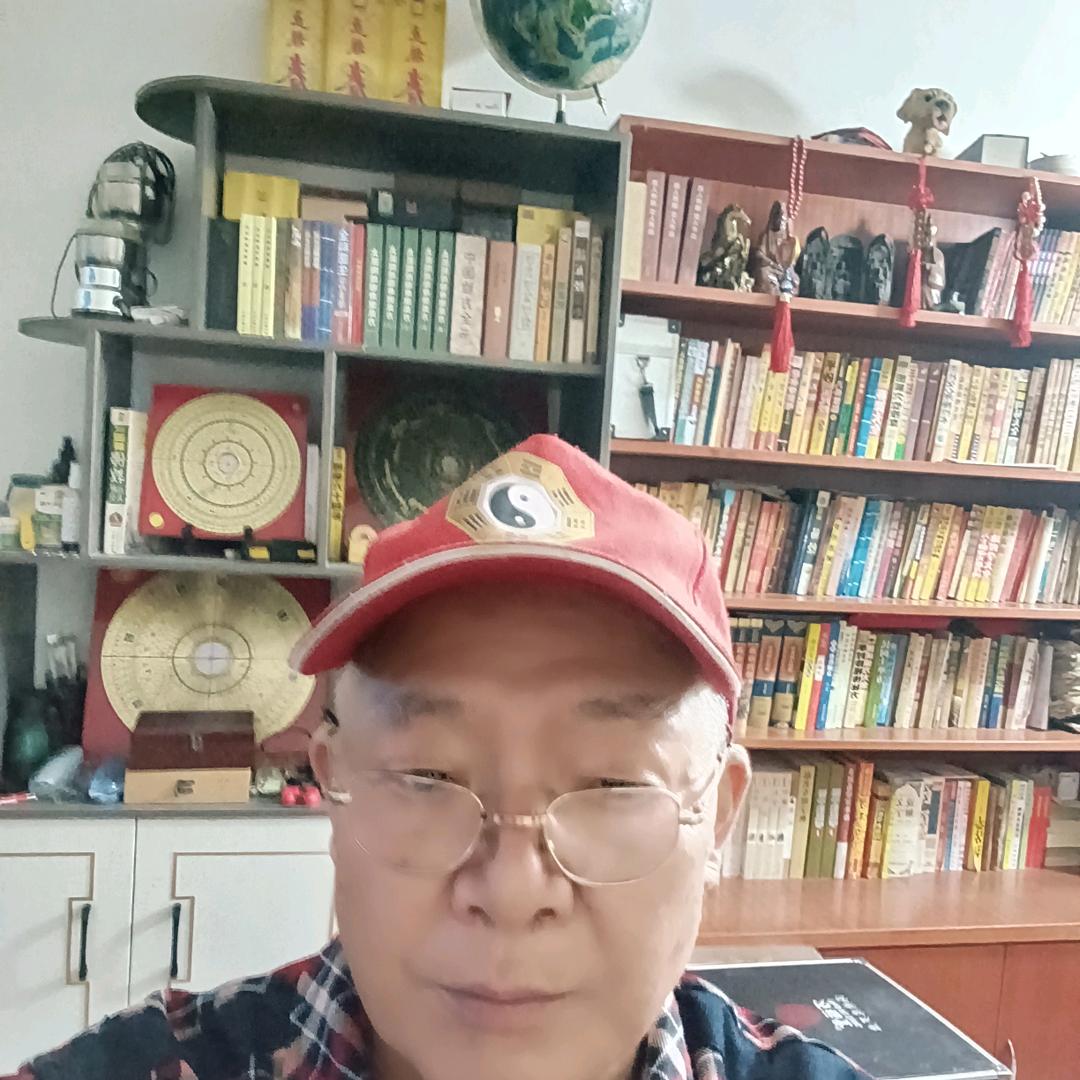 ，，李师