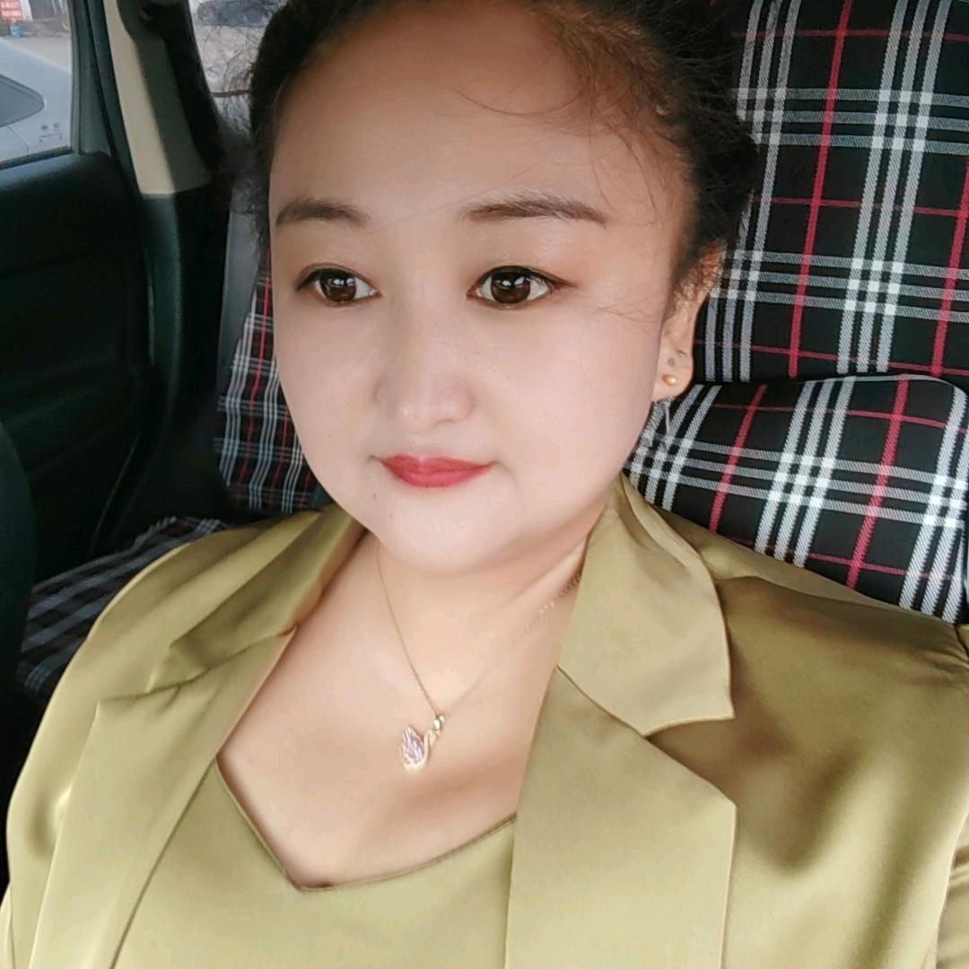 搭建温室暖棚养殖棚，光伏支架。