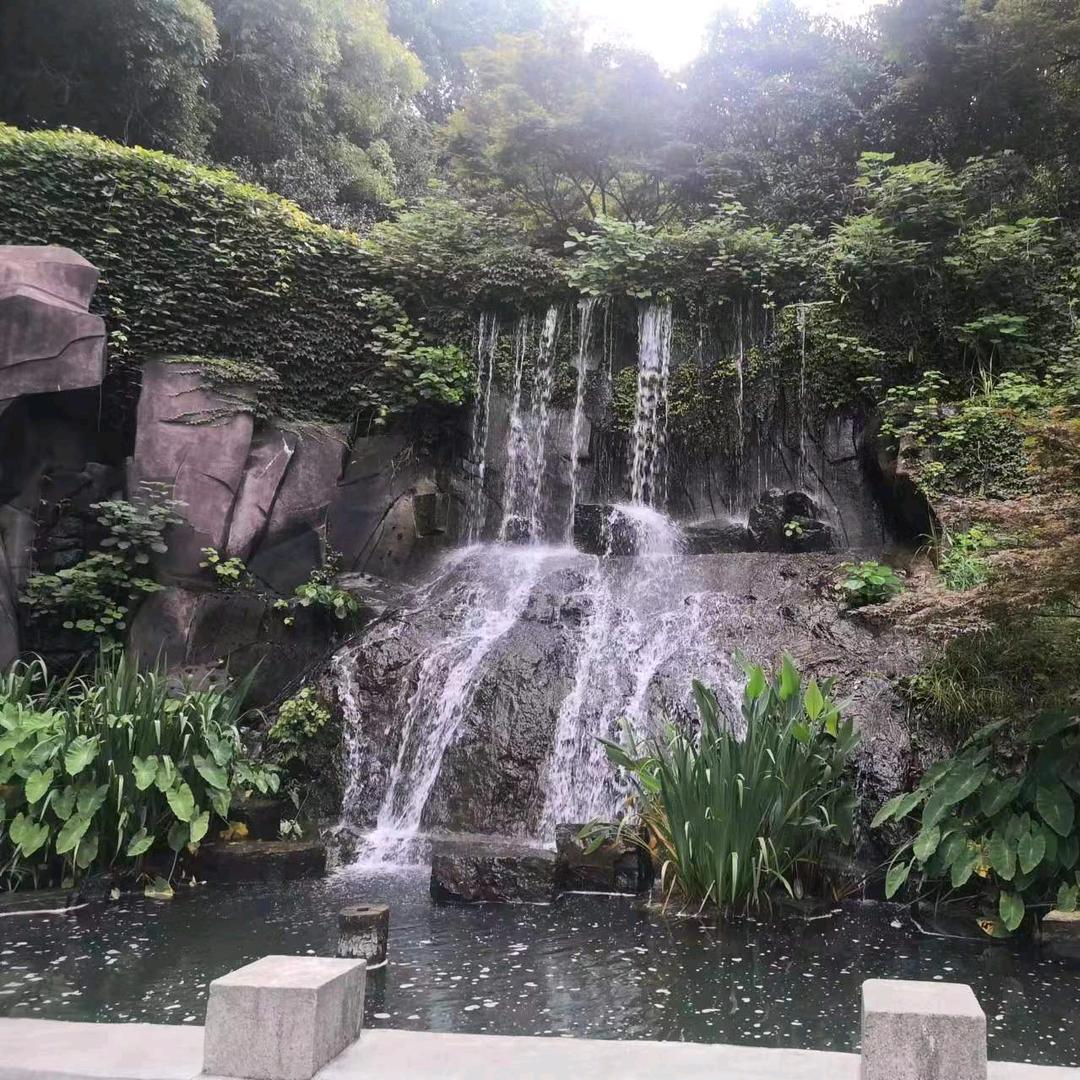 燕涌天