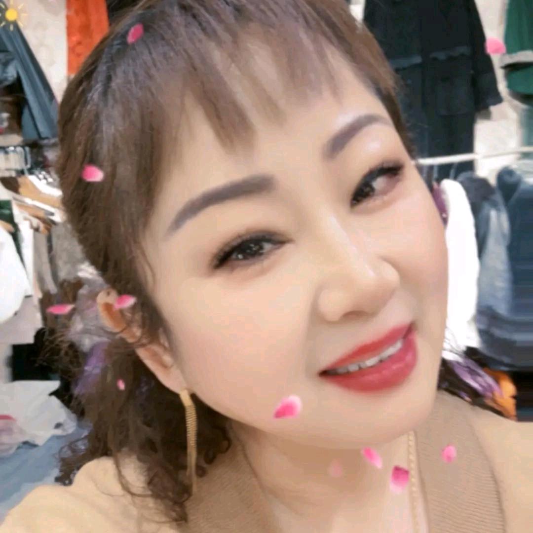 女人柜服饰