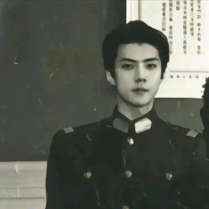束亦菲
