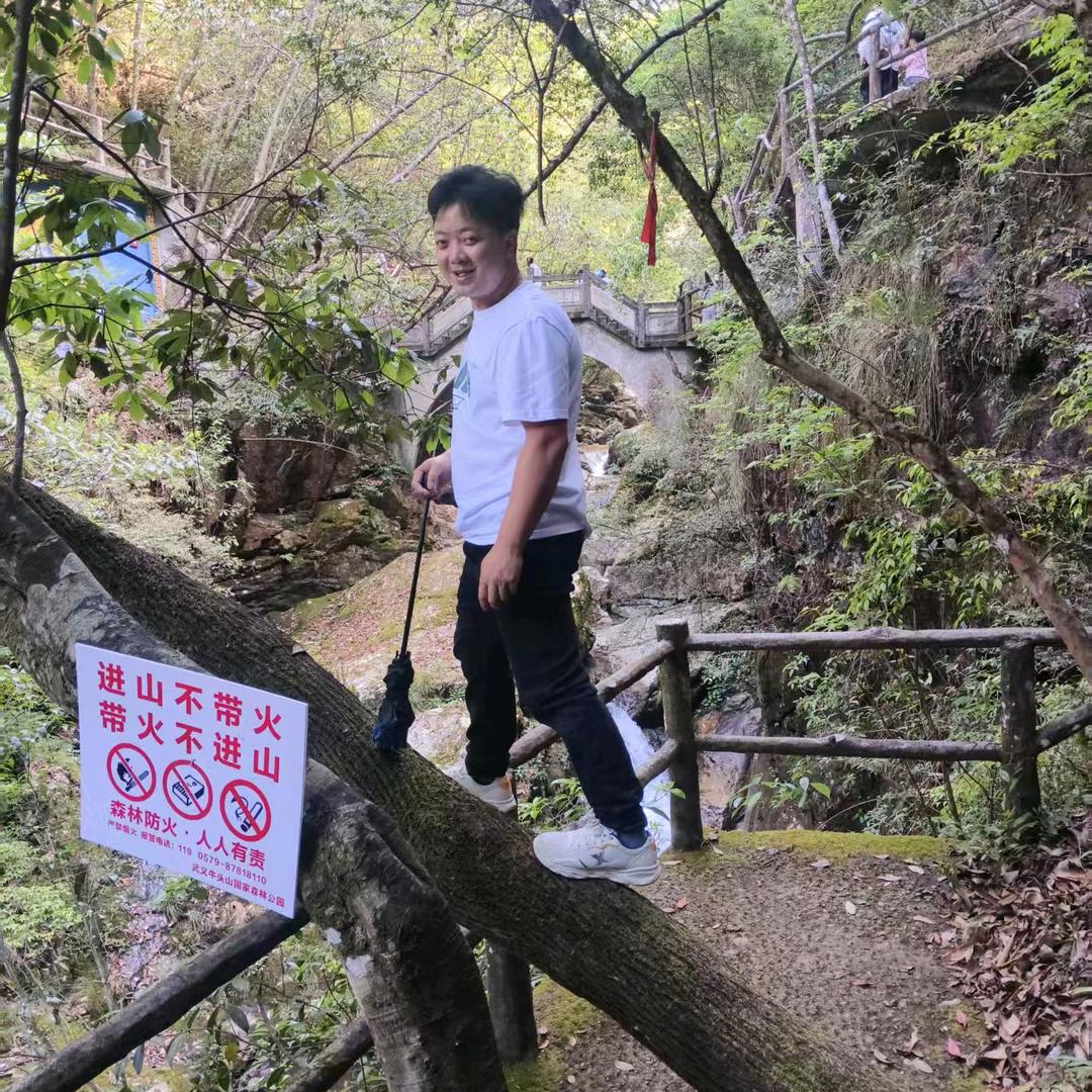 弄假成真，，。。。