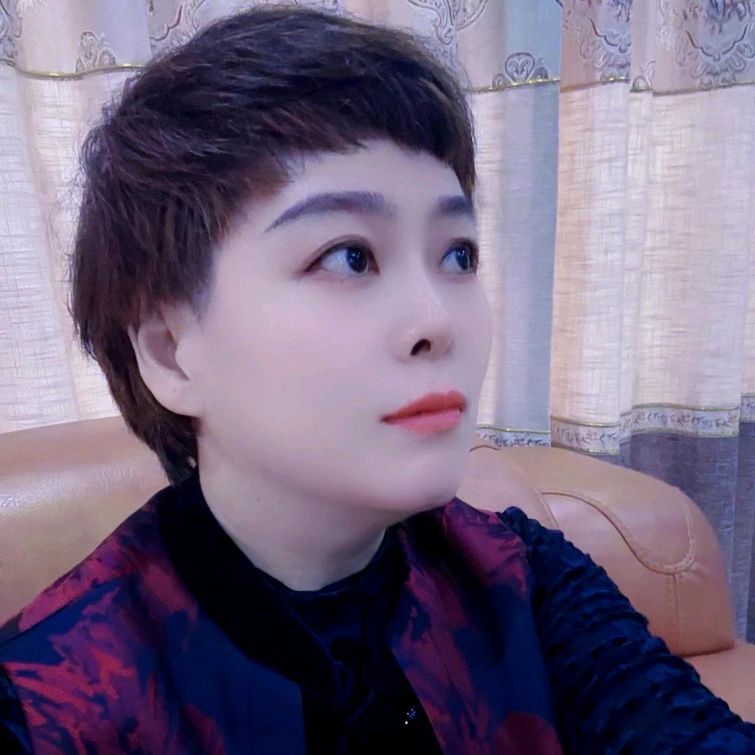 映红服装店