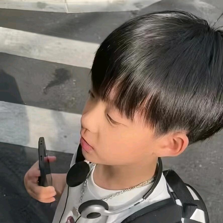 别说晚安💤.