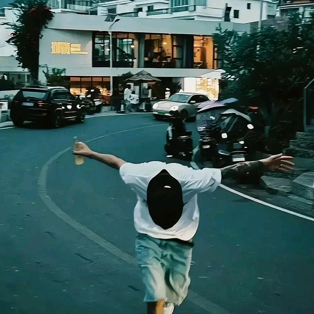 月下三柒日