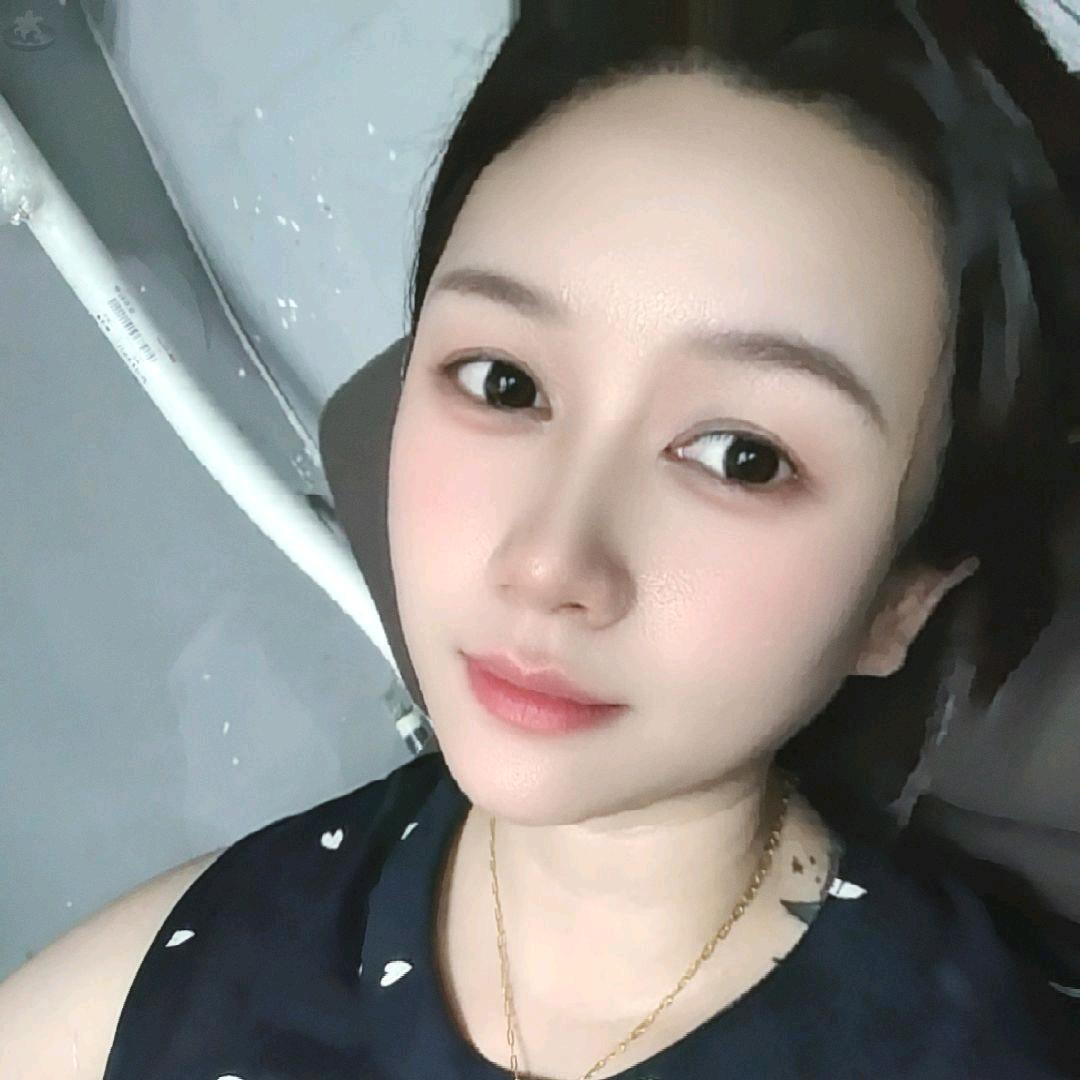 佳佳佳吖💕