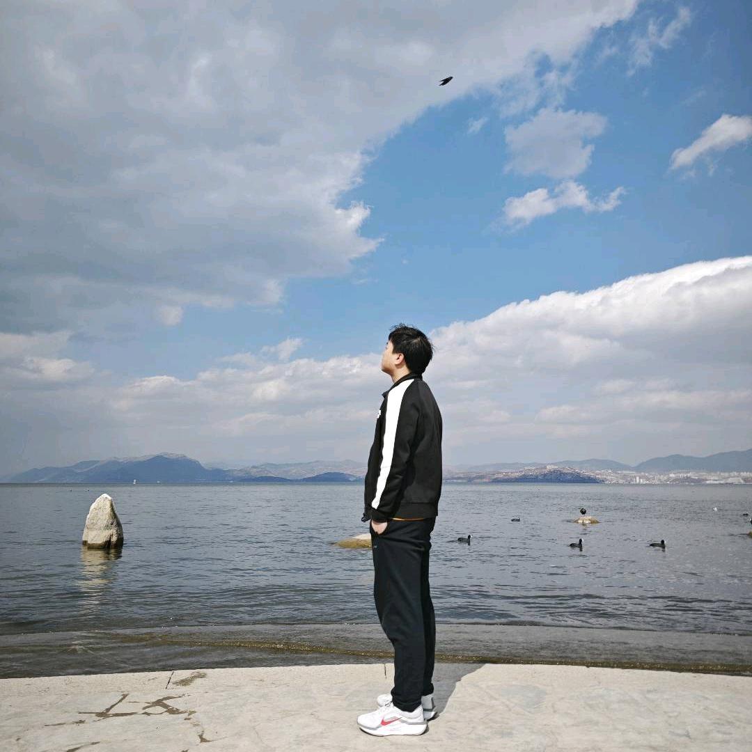 月亮上的一个坑