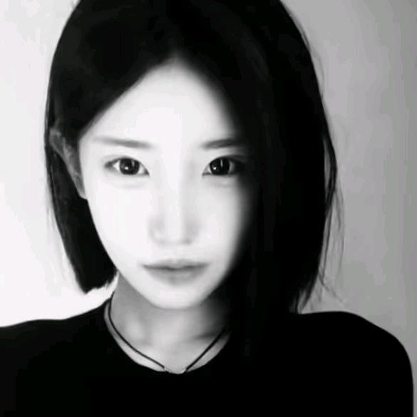 七七_