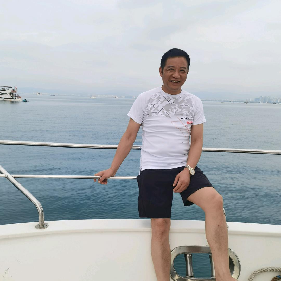 大海孤舟