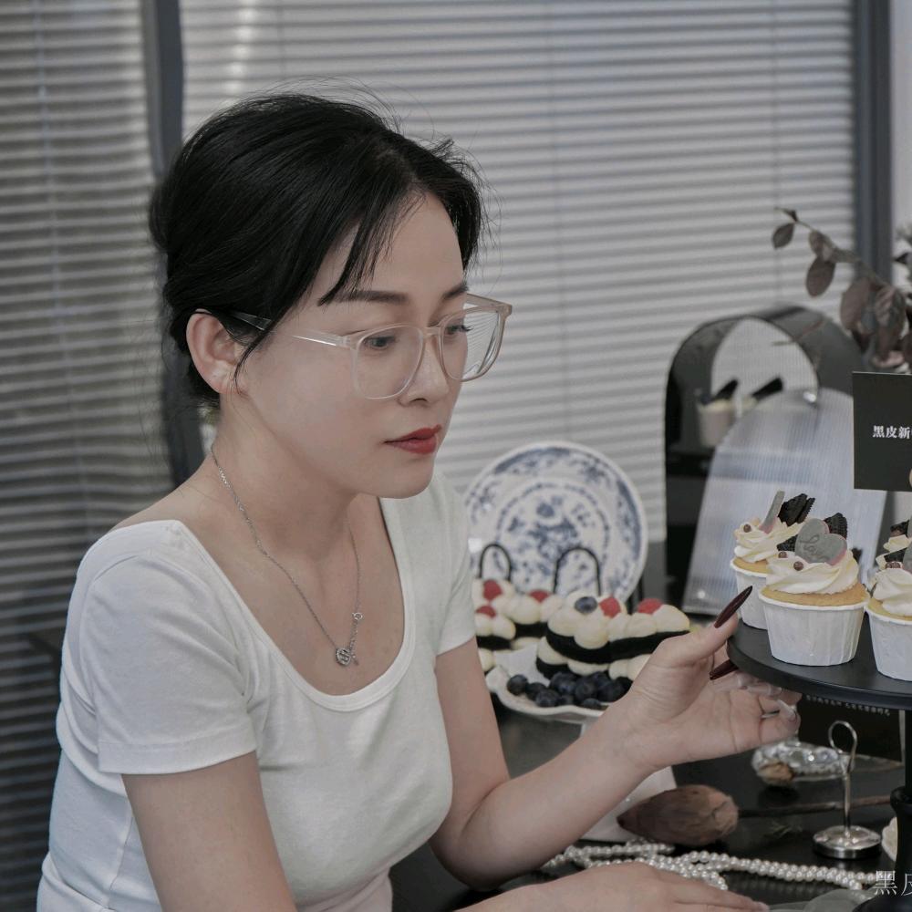 лена凤