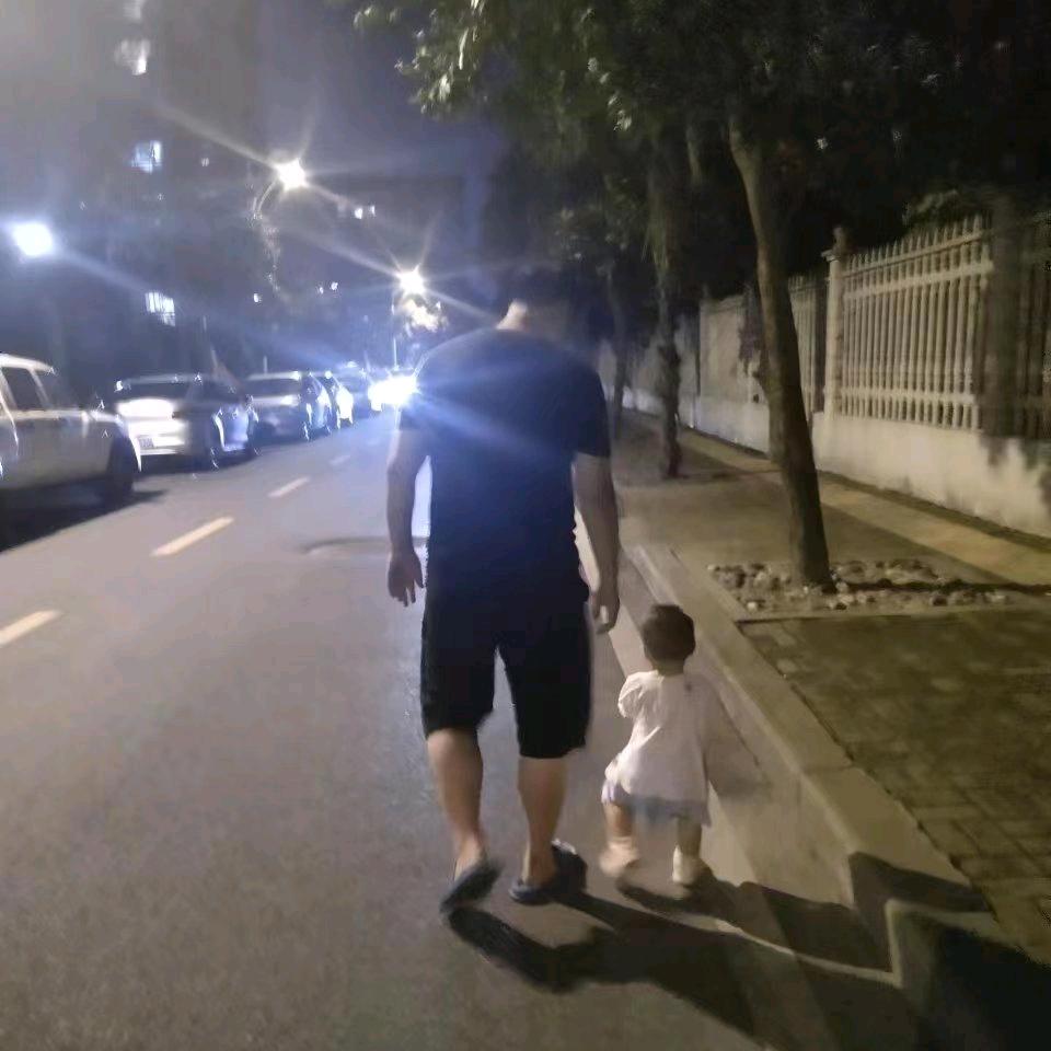 桃花依旧丶