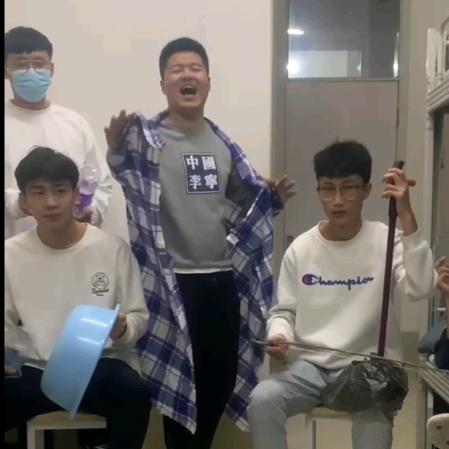 刘同学v