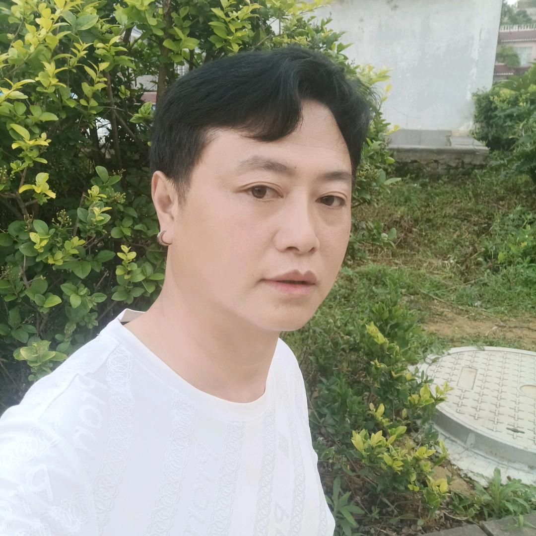 《逍遥🐉》《🌹浪漫🌹一生🌹》