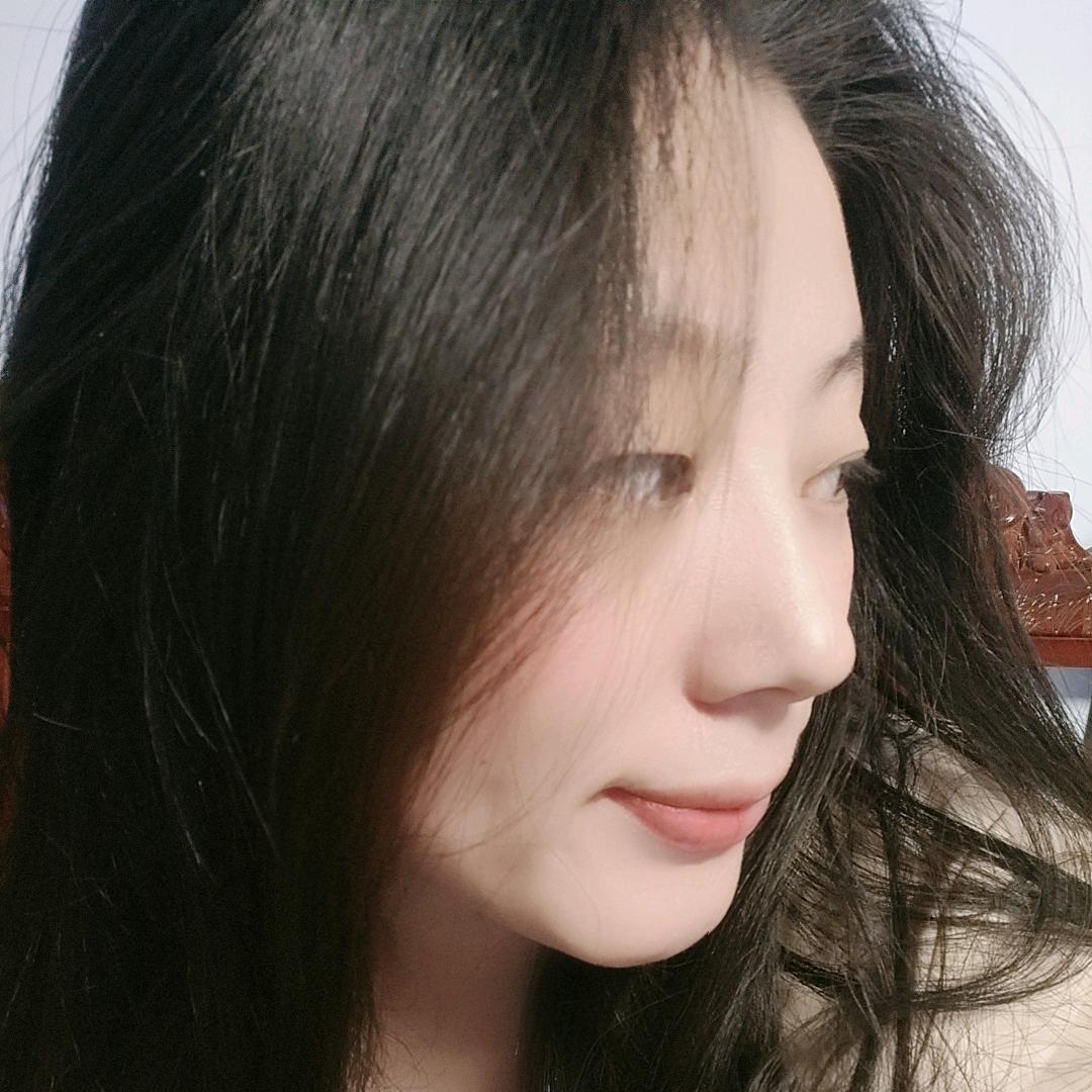 黑咕隆咚一大片（互关）