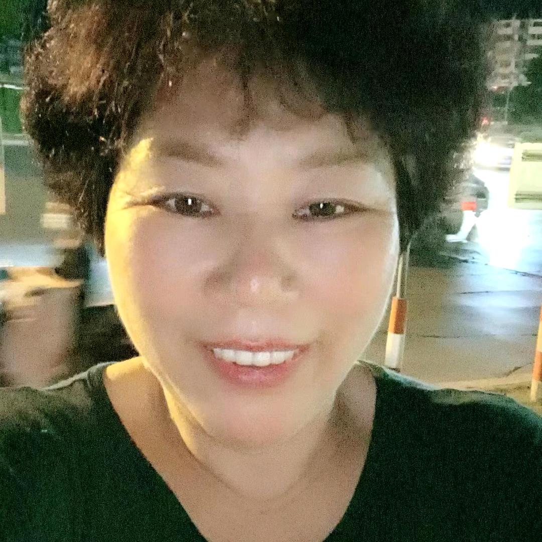 青青姐（大号19:40开播）