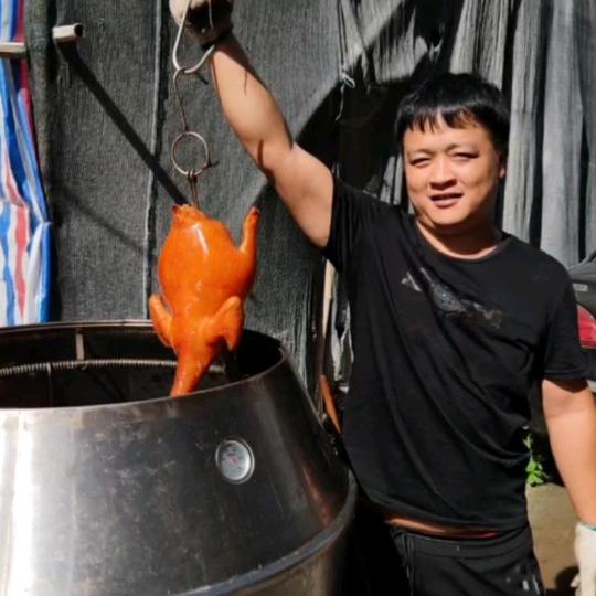 唐哥烧腊～（地师傅）