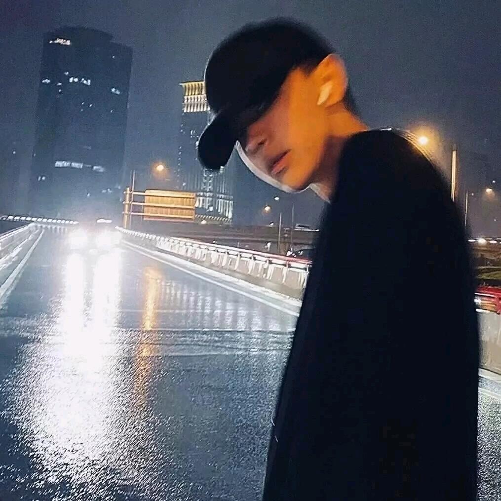 星期—