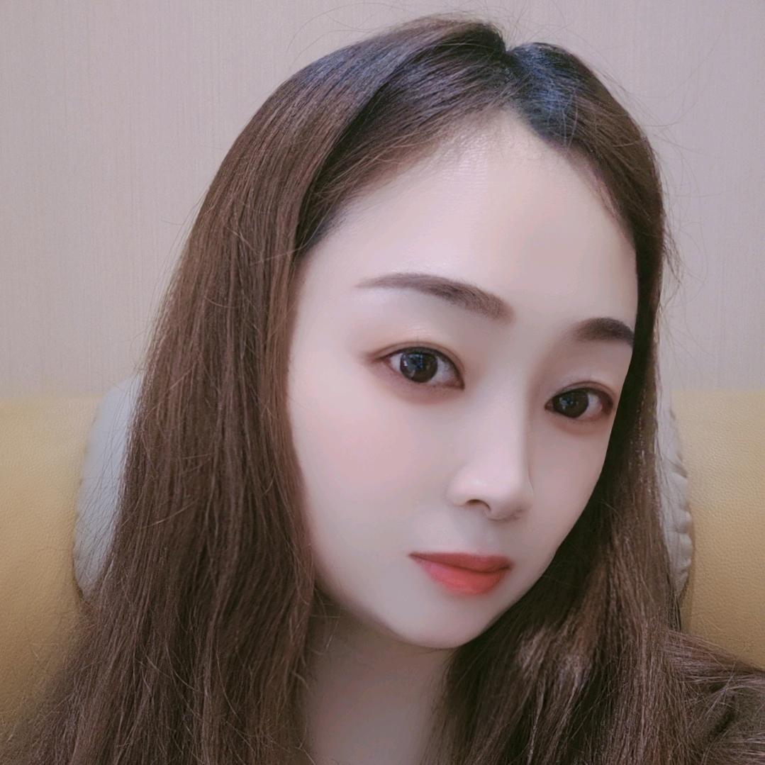 一笑百媚