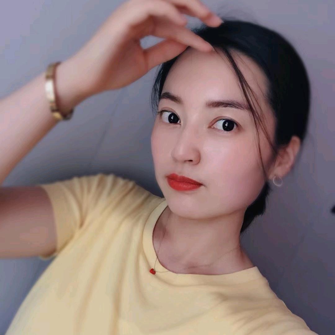 玫瑰花上的露珠