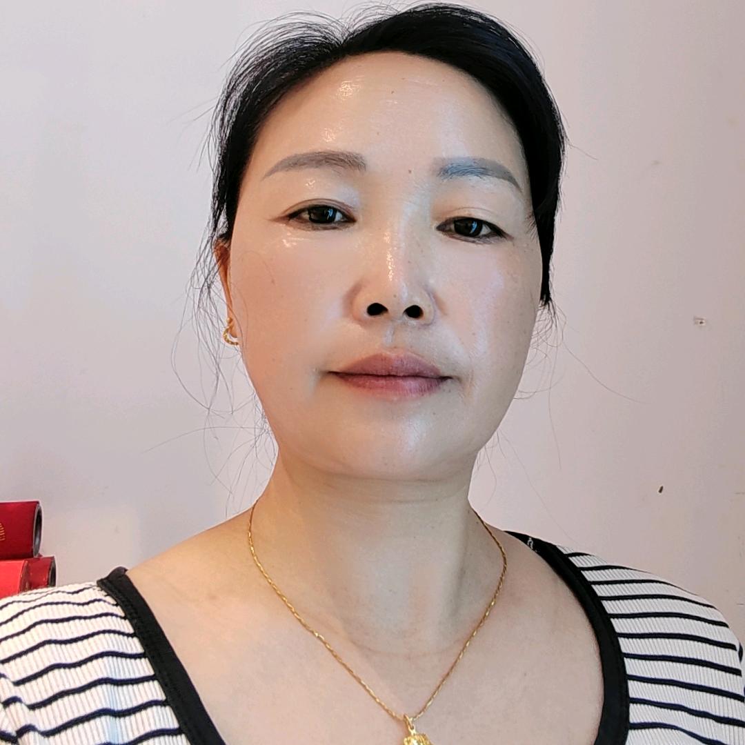 足梦思 熊小青