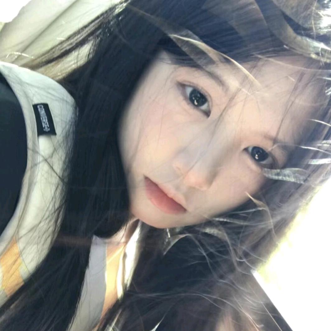 梨梨.