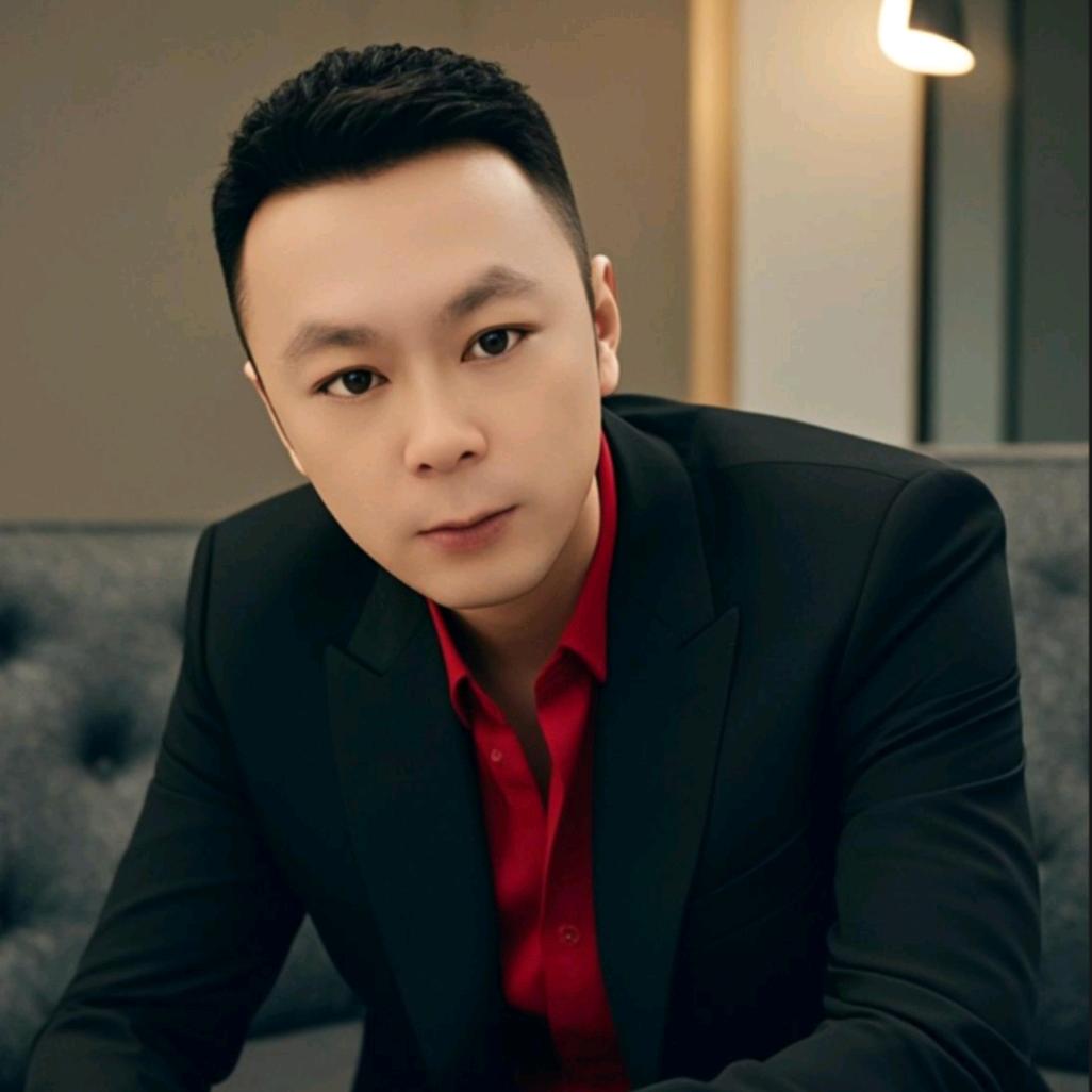 姓楊名寶    没有文化糊掉跑