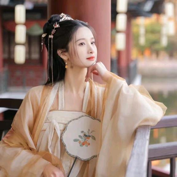 木欣